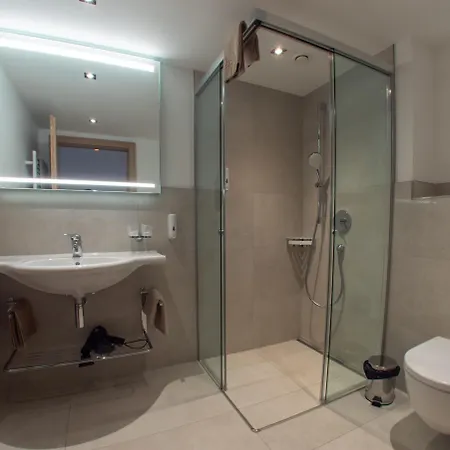 Hotel Tipotsch 3*