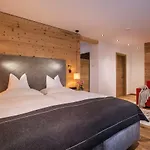 Ξενοδοχείο Tipotsch 3*