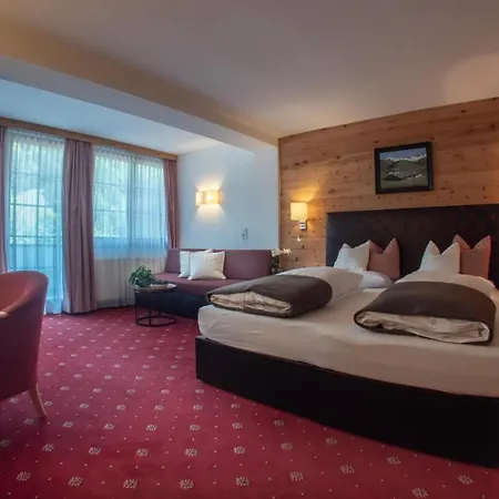 Hotel Tipotsch 3*