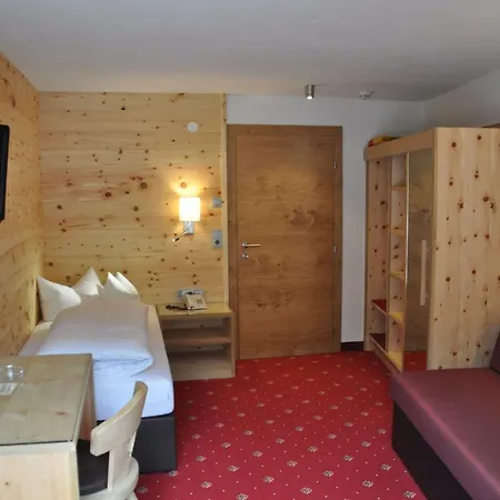 Tipotsch 3*