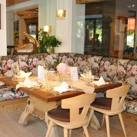 Hotel Tipotsch 3*